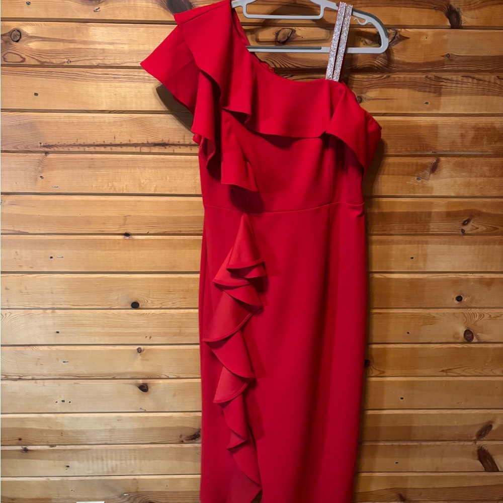 M.STUDIO Vibrant Red One-Shoulder Dress